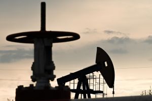 الامام الخامنئي استقبل السيد الحكيم